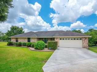 112 Cimmarron Cir, Seguin, TX 78155