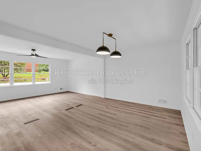 2678 Rainbow Forest Dr — Photo 6