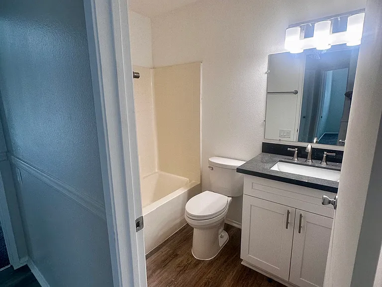 930 Willmont Way — Photo 6