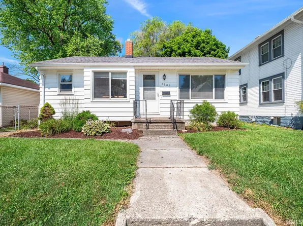 2201 Parnell Ave, Fort Wayne, IN 46805
