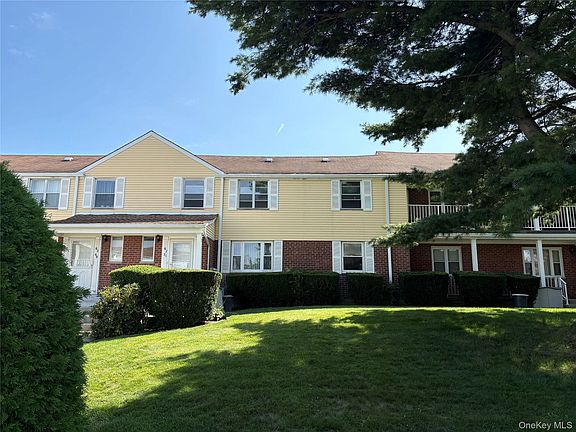 2nd image of 67-71 Cloverdale Lane #148