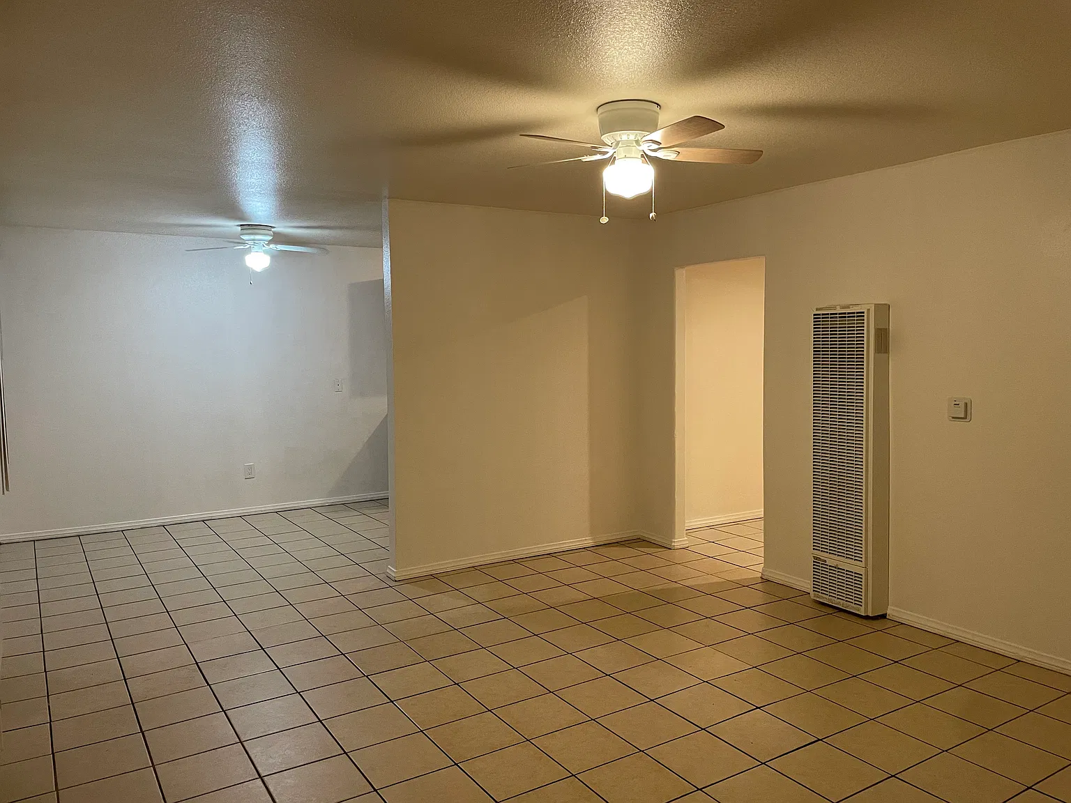 2 bed, 980 sqft, $2,300 — Photo 3