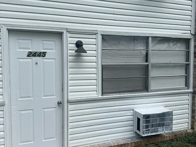 2445 Old Knoxville Pike #2445 — Photo 5