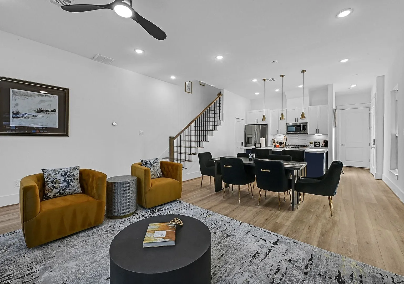 Charming 3BR Houston Home Near NRG, UofH, and Med Center — Photo 4