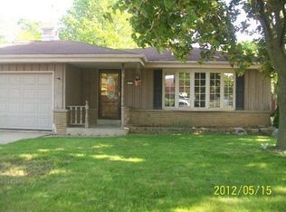 1828 Drexel Blvd, South Milwaukee, WI 53172