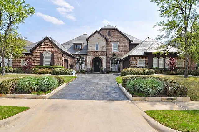 1st image of 4552 Biltmoore Dr