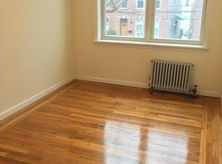 2371 28th St APT 2F, Astoria, NY 11105