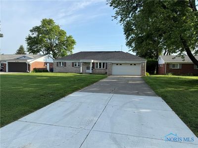213 Hickory St, Swanton, OH, 43558