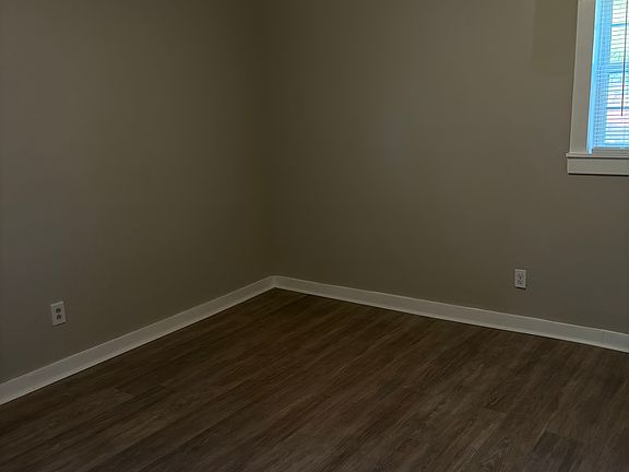 5th image of 230 Red Hill Loop Rd