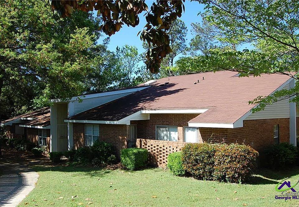 1st image of 106 Westcliff Cir