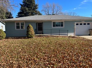 1210 15th St, Aurora, NE 68818