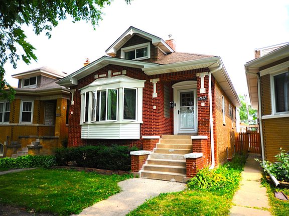 3rd image of 2637 N 78th Ct
