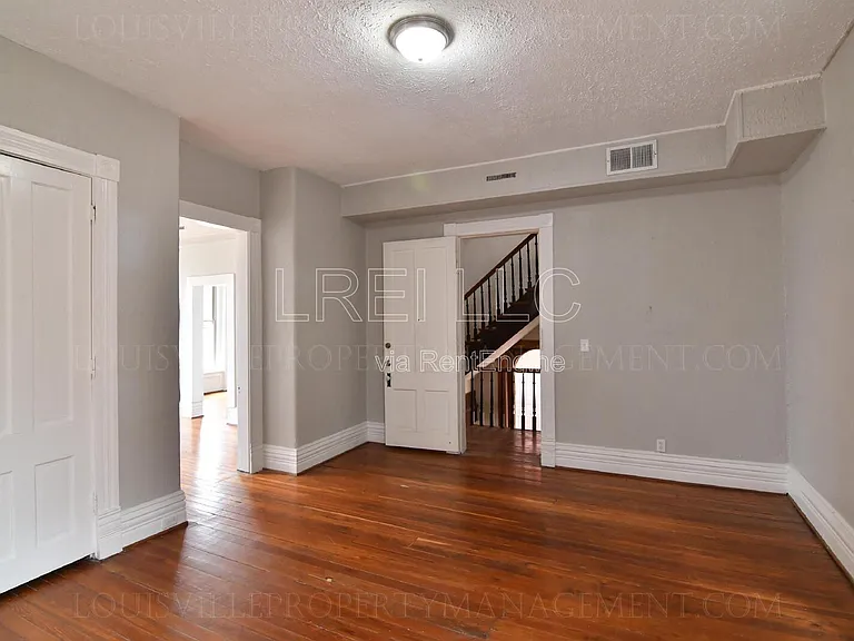 607 E Saint Catherine St #2 — Photo 9