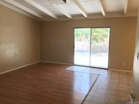 5th image of 724 W Avenue H11