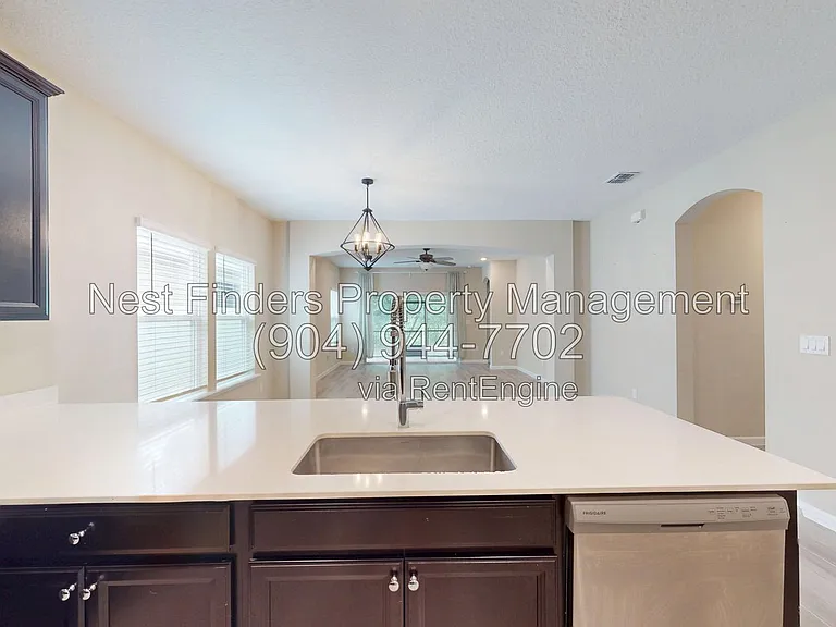 9084 Westwick Ln — Photo 10