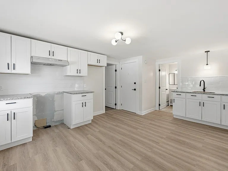 78 School St #3 — Photo 3