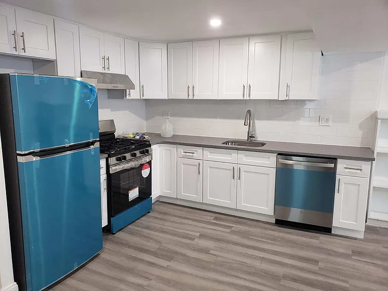 32 Maple St #1 — Photo 7