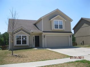 12103 White Oak St, Peculiar, MO 64078