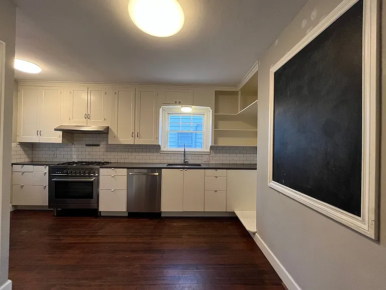 1723 NE 60th Ave — Photo 11