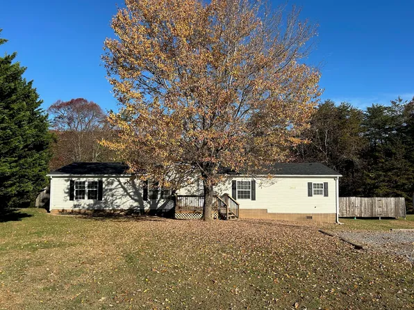 104 Ironwood Ct, Vinton, VA 24179