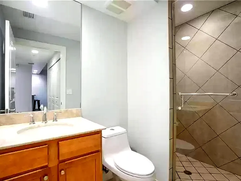 2nd Bathroom