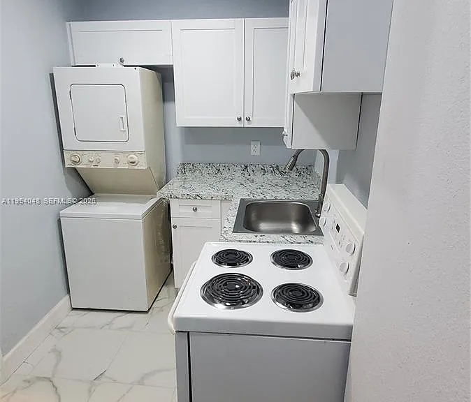 8613 Beekman Dr — Photo 8