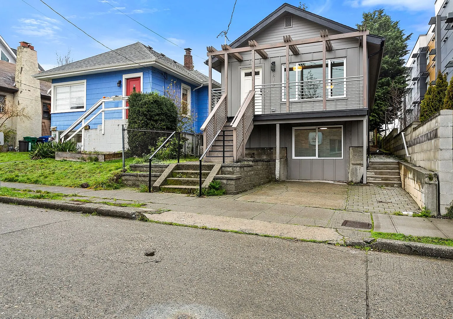 Three Bedroom Fremont Home with a Private Lower Level Suite, Fenced Yard and Driveway Parking — Photo 1