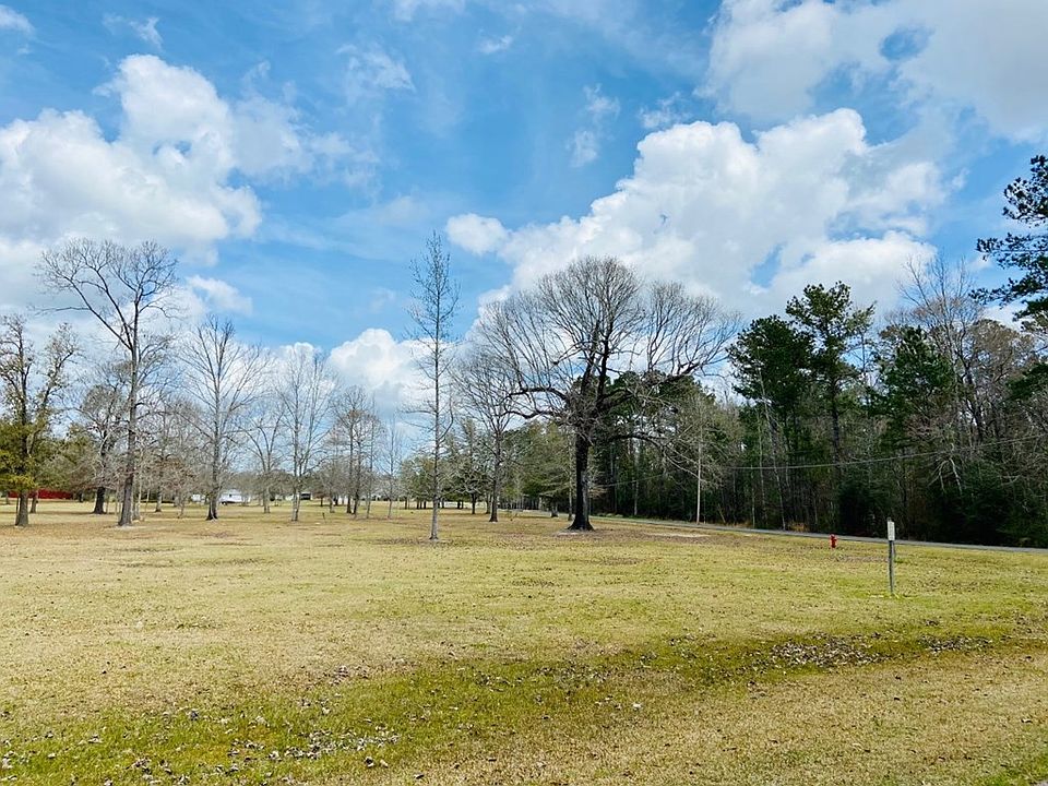 2nd image of 30 Timberlane Rd