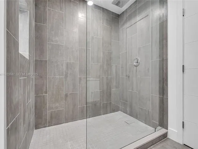 648 South Dr — Photo 16