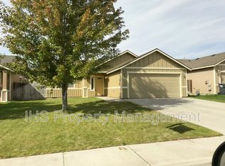 5718 Westport Ln, Pasco, WA 99301