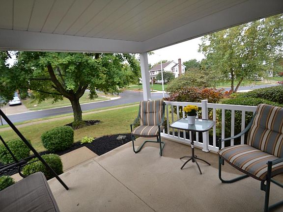 2nd image of 301 Adamson Dr