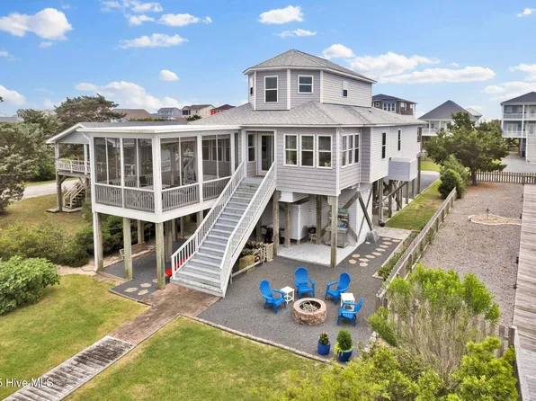 2304 W Pelican Drive, Oak Island, NC 28465