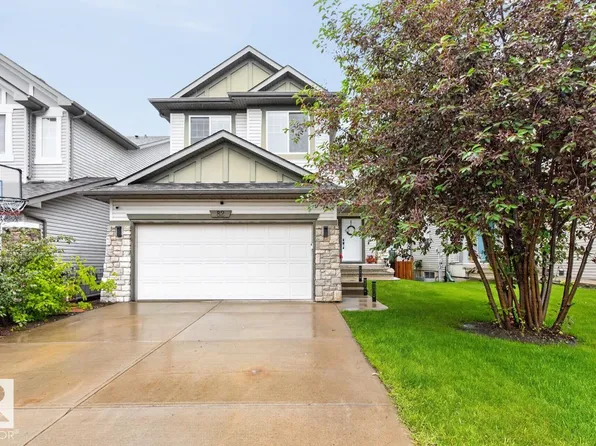 82 Carlyle Cres, Strathcona County, AB T8H 2T8