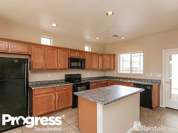 5th image of 9129 W Cypress St