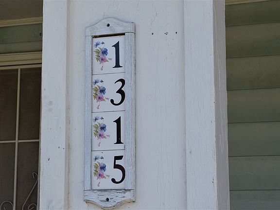 4th image of 1315 E Oklahoma Ave