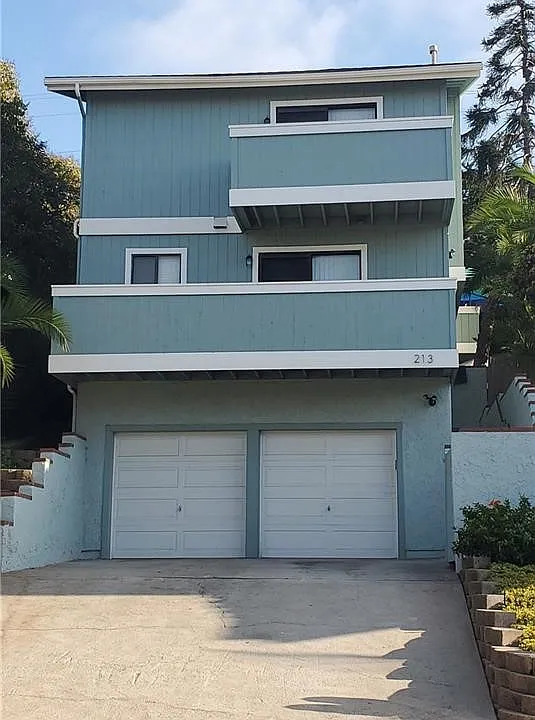 213 W Escalones #B