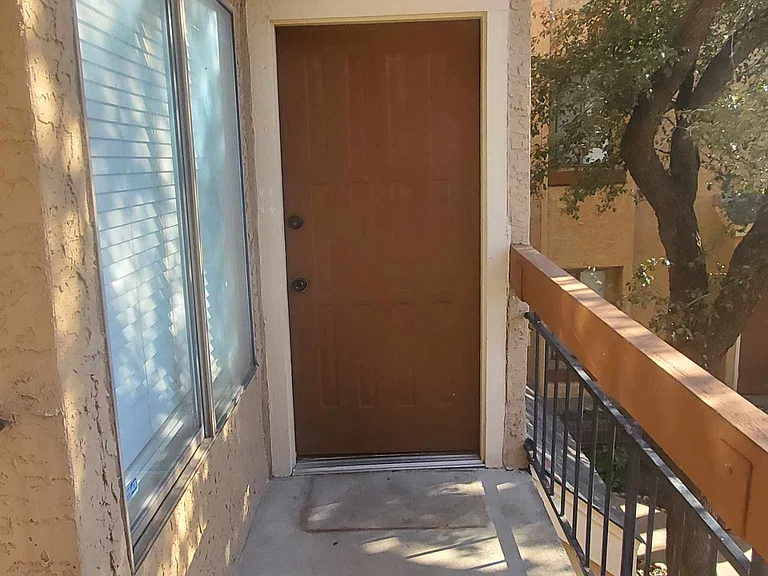 5550 Spring Valley Rd — Photo 19