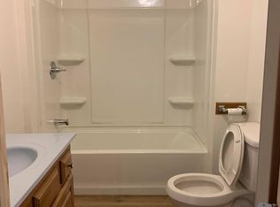 304 S Main St APT 1, Auburn, ME 04210