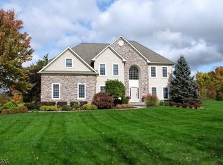 56 Gulick Rd, Ringoes, NJ 08551