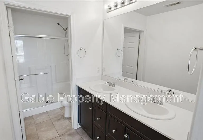 14854 Nordhoff St — Photo 16