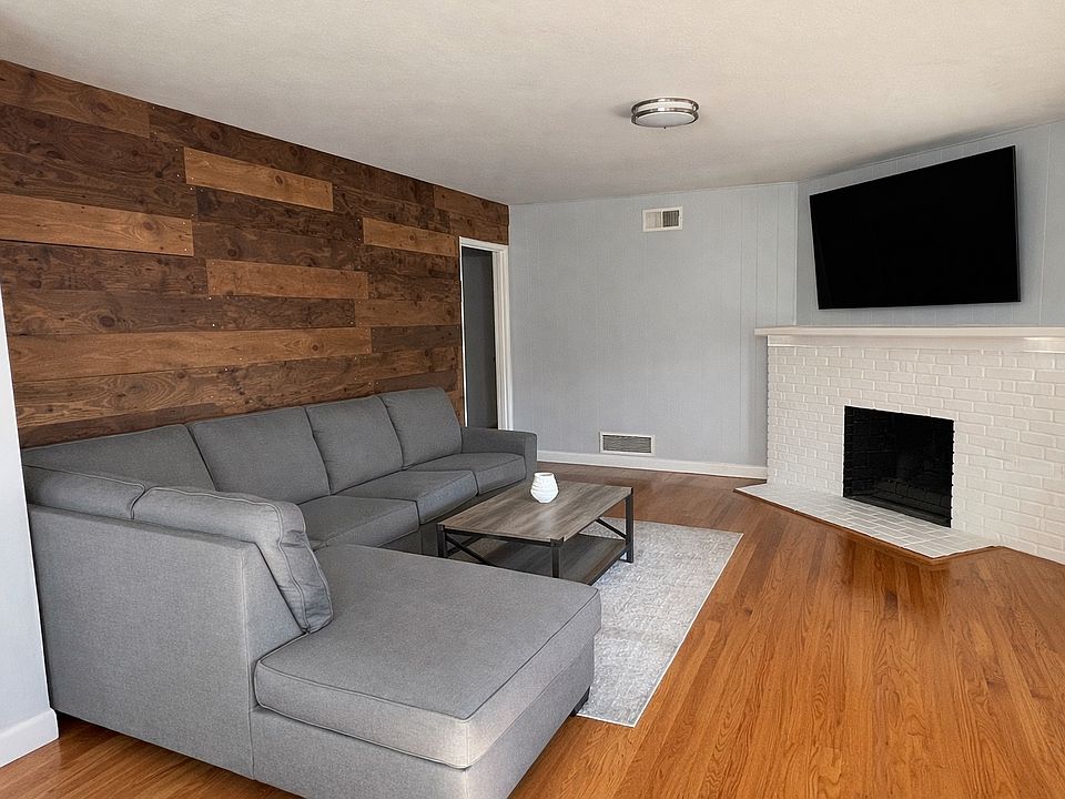 1st image of 1532 Olivina Ave