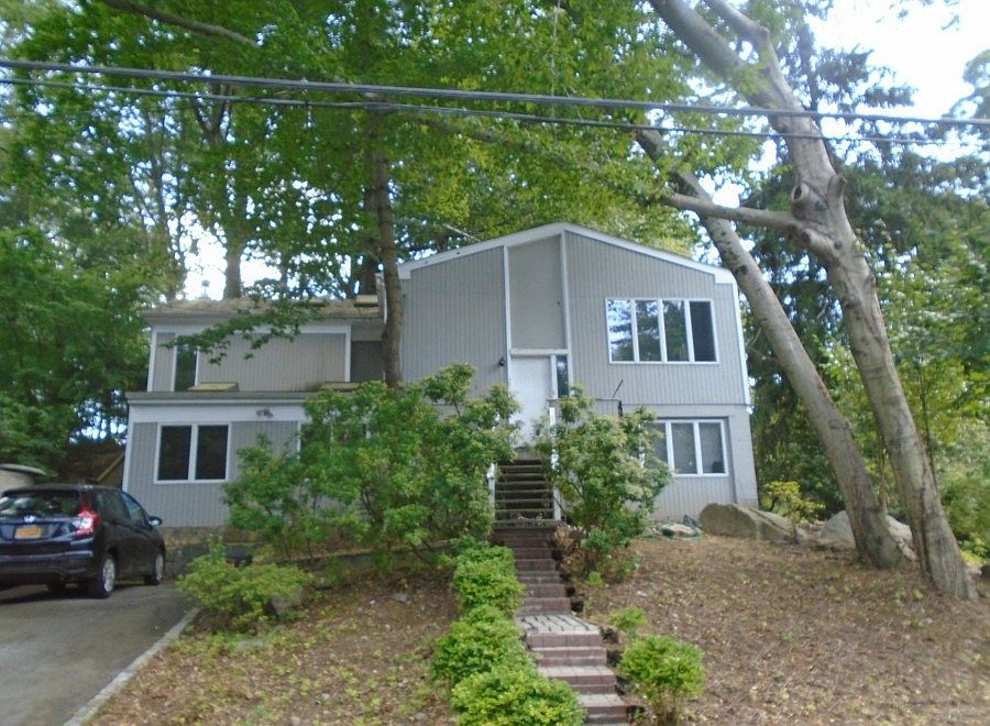 25 Shadow Ln, Larchmont, NY 10538 | Zillow