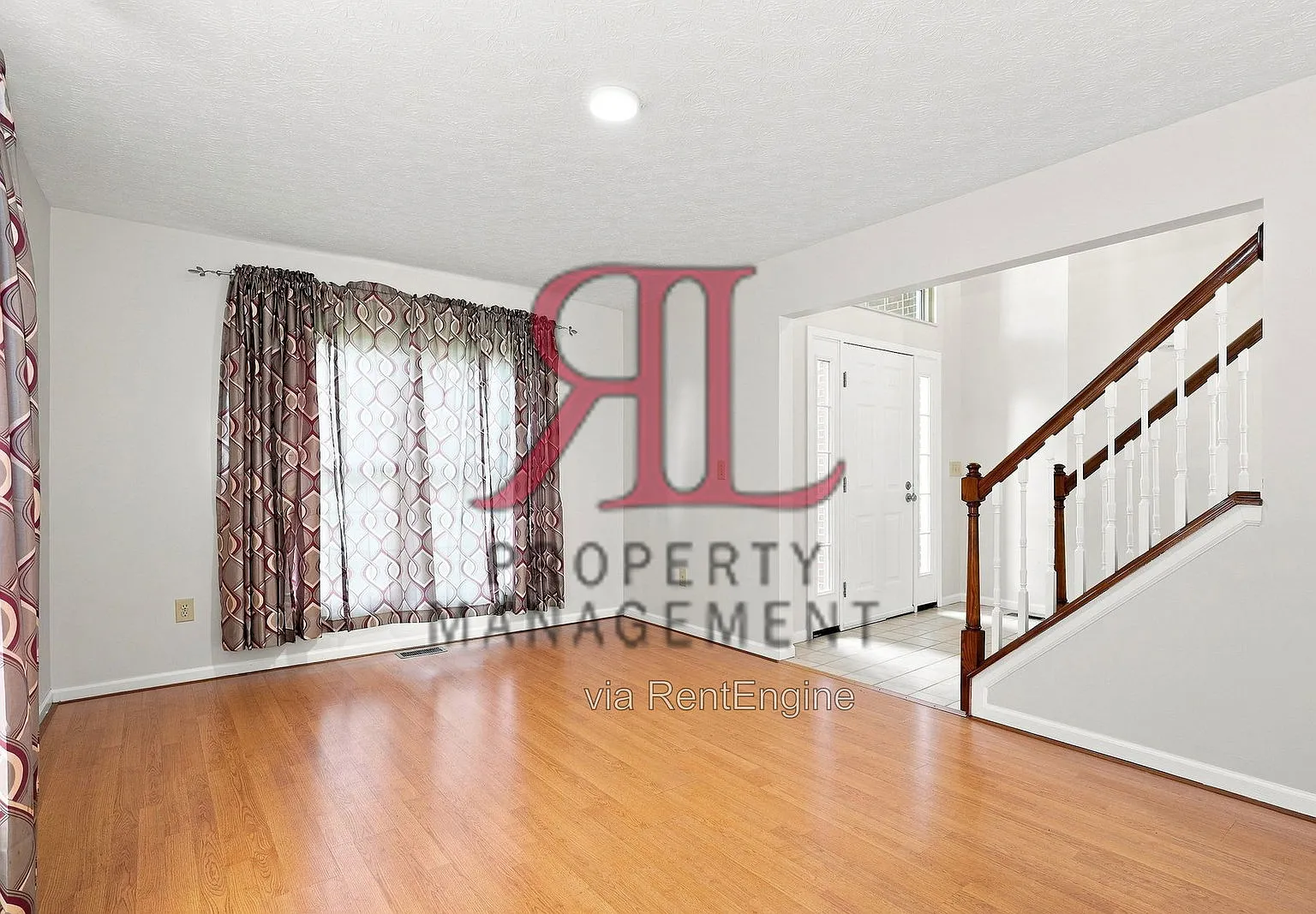 5 bed, 2.5 bath, 2028 sqft, $2,675 — Photo 3