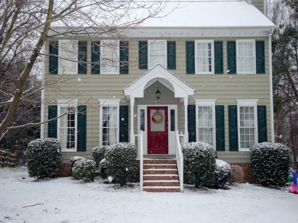 19 Boxwood Dr
