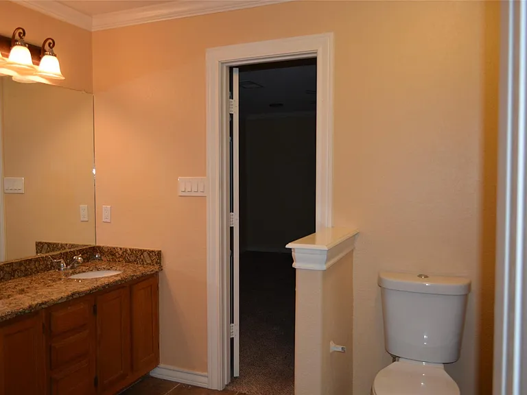 13703 Cambourne Dr — Photo 4