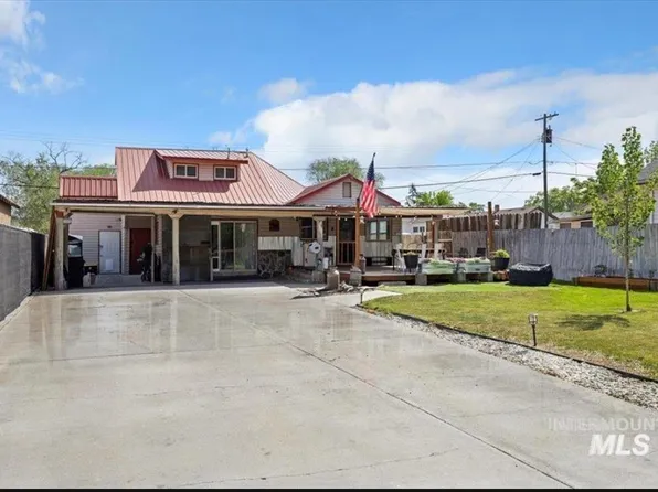 320 14th Ave N, Buhl, ID 83316