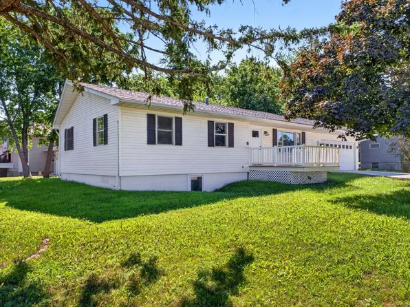 610 Jefferson Ave SW, Eyota, MN 55934