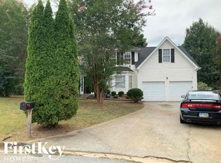 625 Lakewater View Dr, Stone Mountain, GA