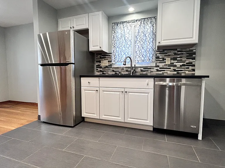 3715 Beechwood Blvd — Photo 7