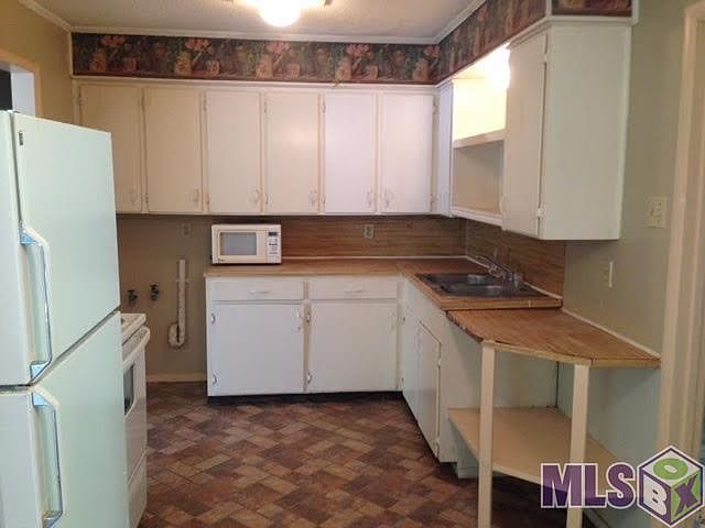 2nd image of 5833 Louisville Ave